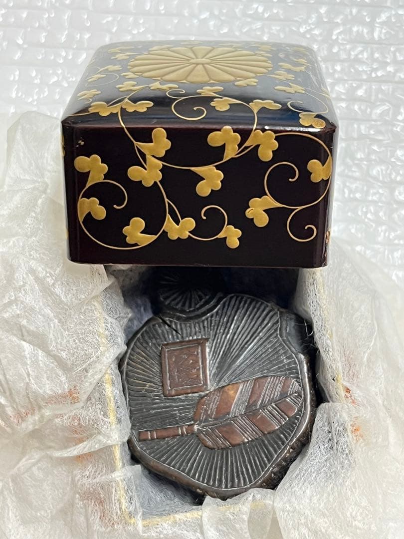 根付作家の名工正一造蒔絵箱入り　値下げしました。
