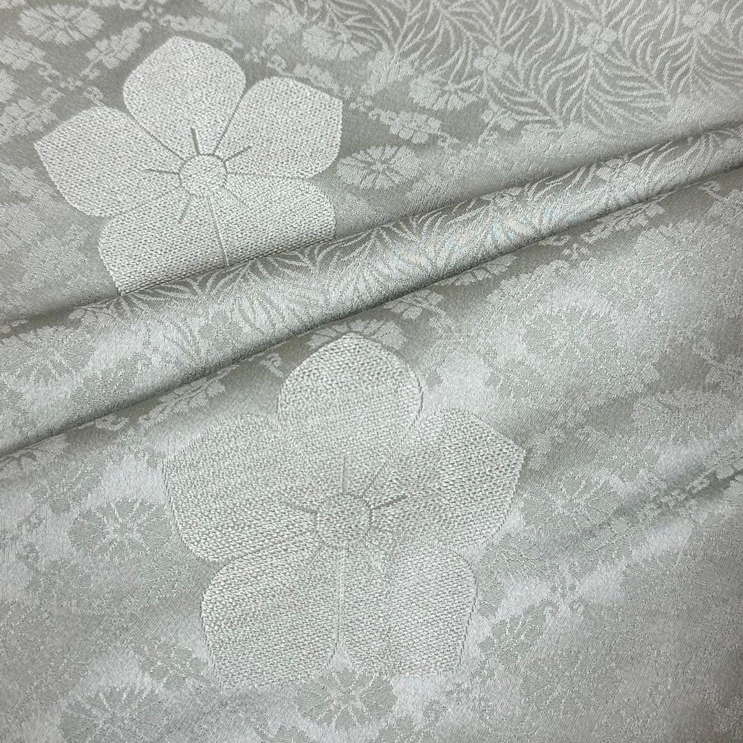 メ*ジ様 色無地　袷　正絹　一ツ紋　草花地紋　青磁鼠色　身丈151裄64サイズ小