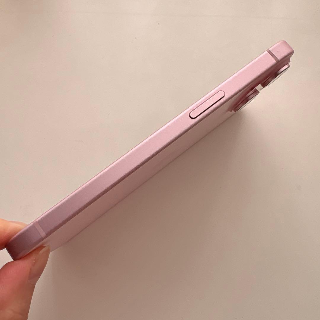 Apple iPhone 15 ピンク 本体と充電ケーブル