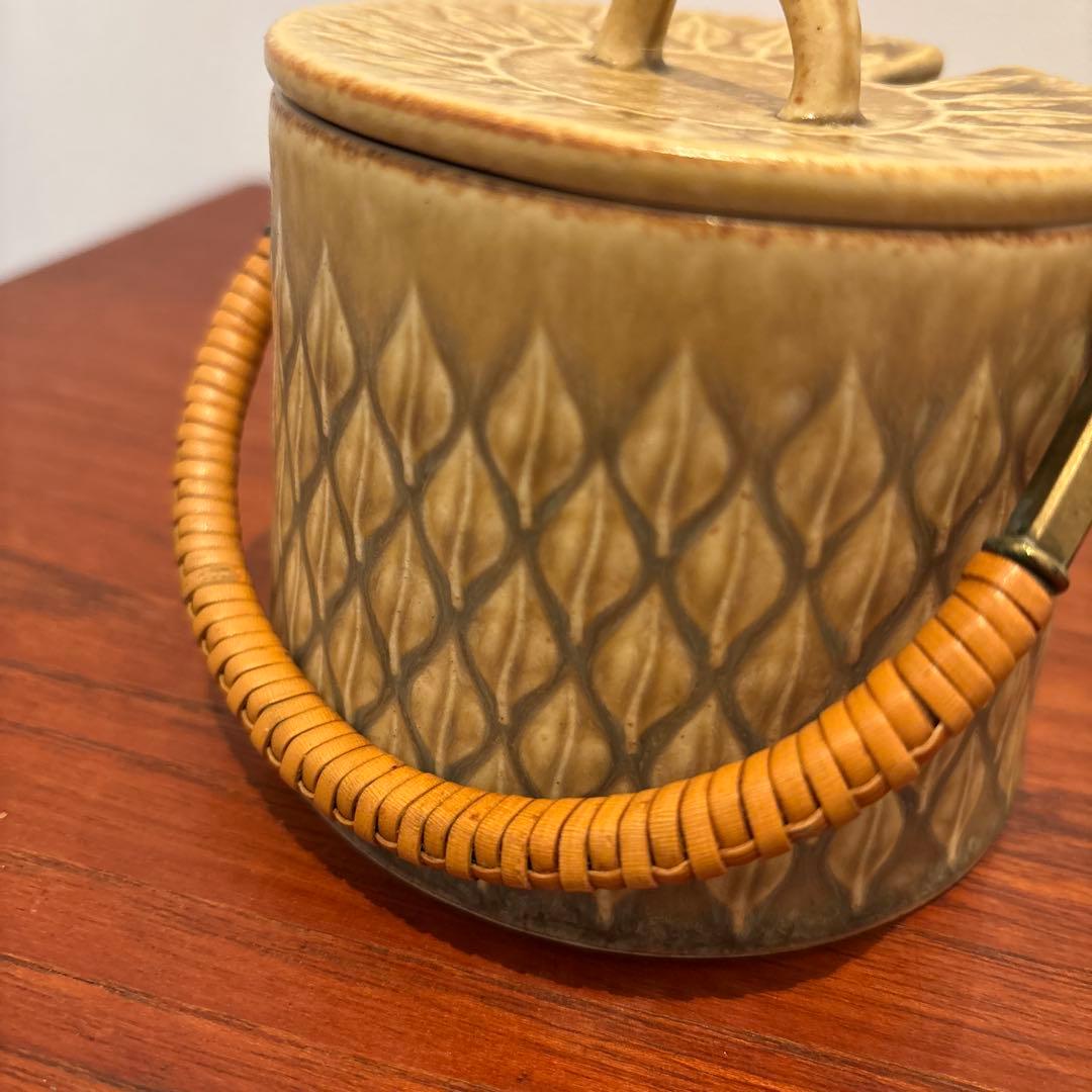 北欧ヴィンテージ　クイストゴー　レリーフ　シュガーポット　シール付き