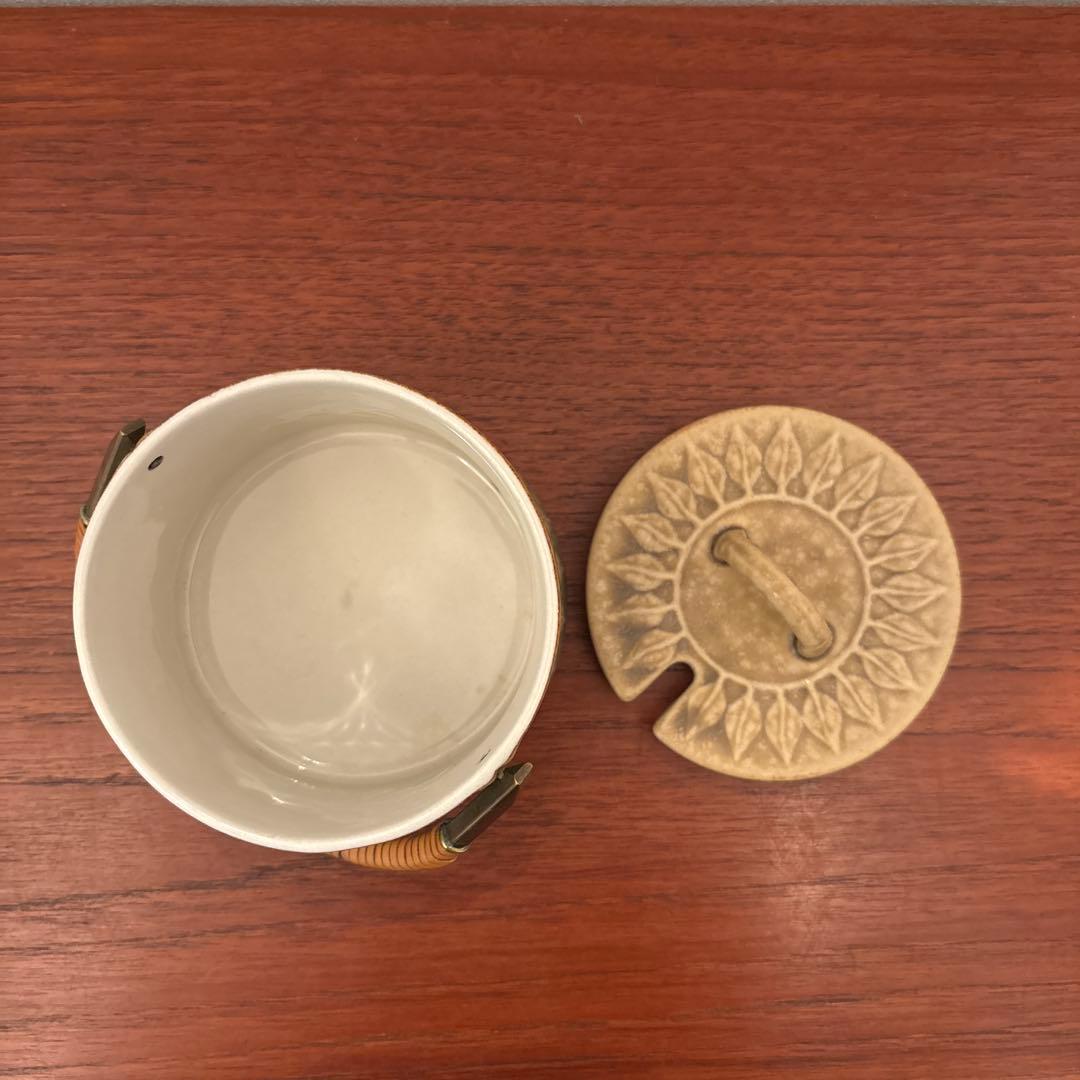 北欧ヴィンテージ　クイストゴー　レリーフ　シュガーポット　シール付き