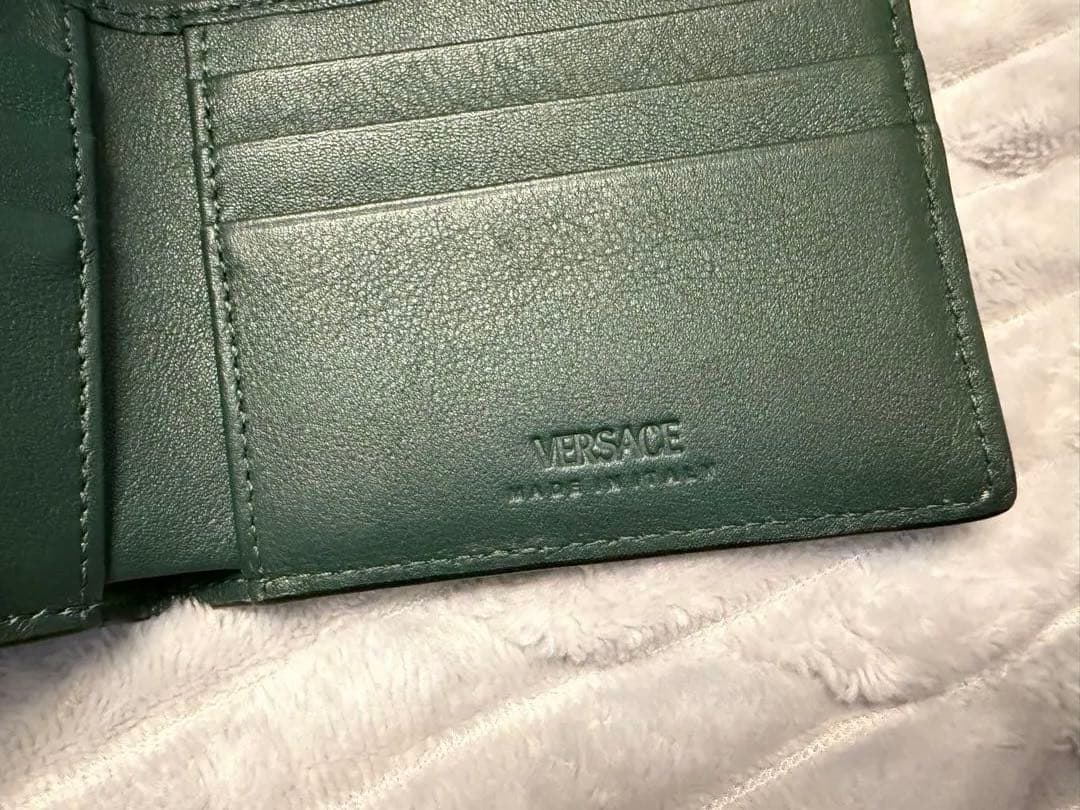 《最値下げ》VERSACE グリーン 二つ折り財布
