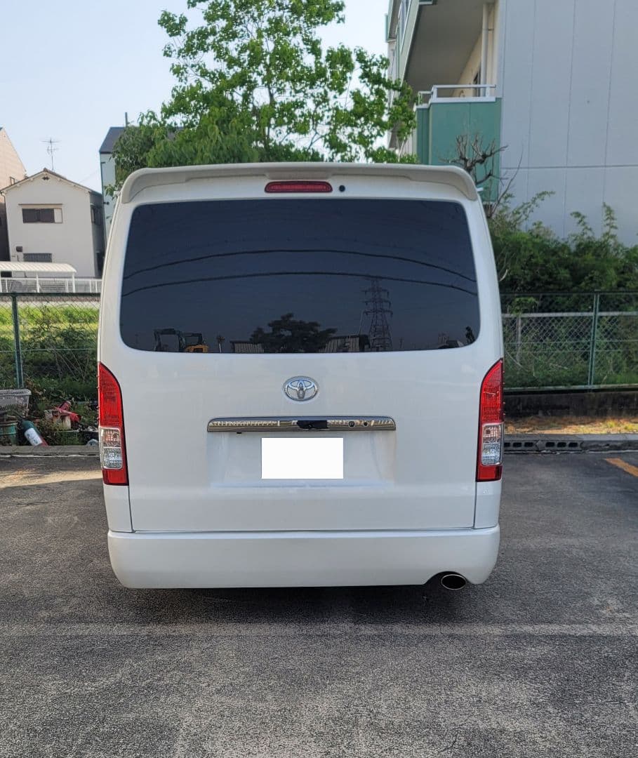 ハイエース 200系ナロー標準リアバンパー　 070塗装済み　引き取りOK