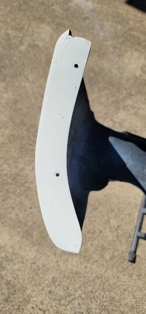 ハイエース 200系ナロー標準リアバンパー　 070塗装済み　引き取りOK