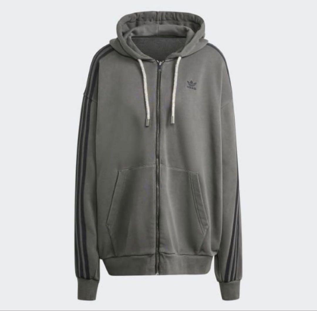 ラ*王様 adidas ジップパーカー　adilenium