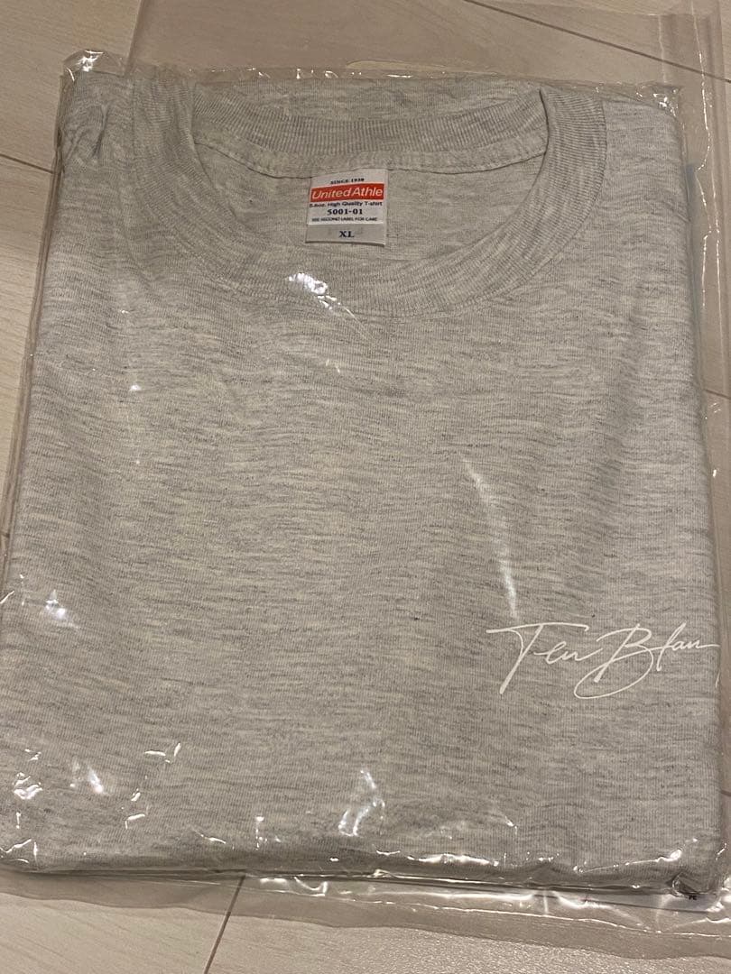 Netflix グラスハート Tシャツ