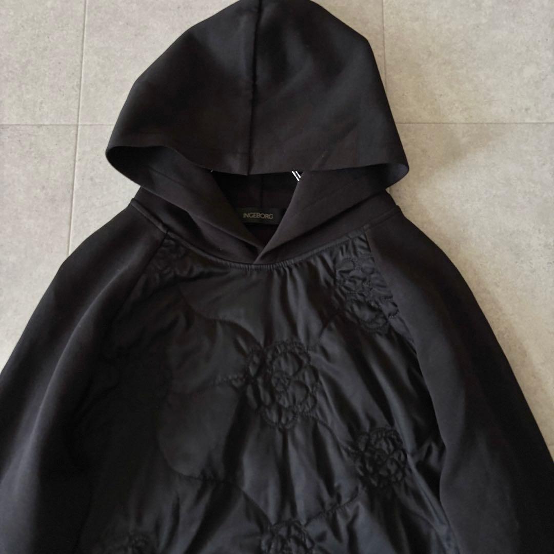 美品✨️インゲボルグ カメリア柄 キルティング切替ラグランパーカー 3 ブラック