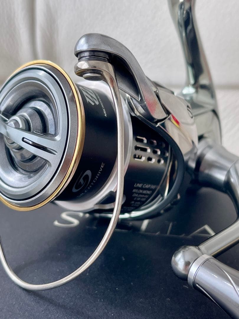 【美品/巻良好】シマノ 18ステラ2500S ハンドルカスタム STELLA