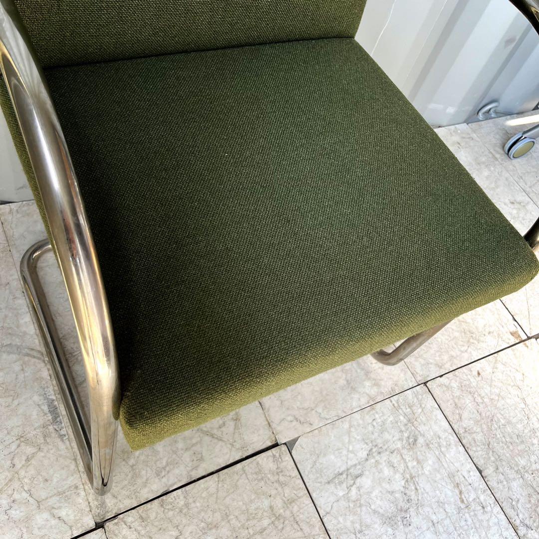 取付無料！ノール ブルーノ チューブラー グリーンファブリック アームチェア✨