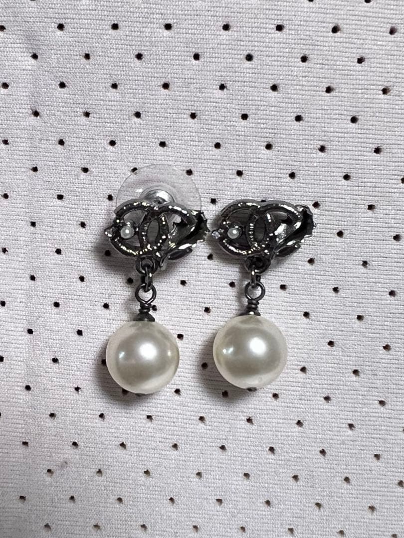 CHANEL シャネル　パールリーフピアス