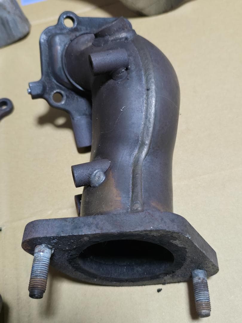 BNR34 純正 タービンアウトレット