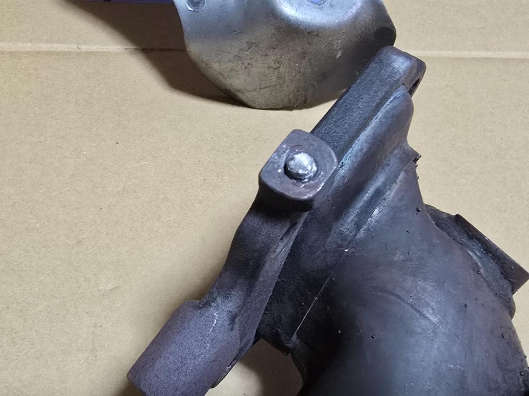 BNR34 純正 タービンアウトレット