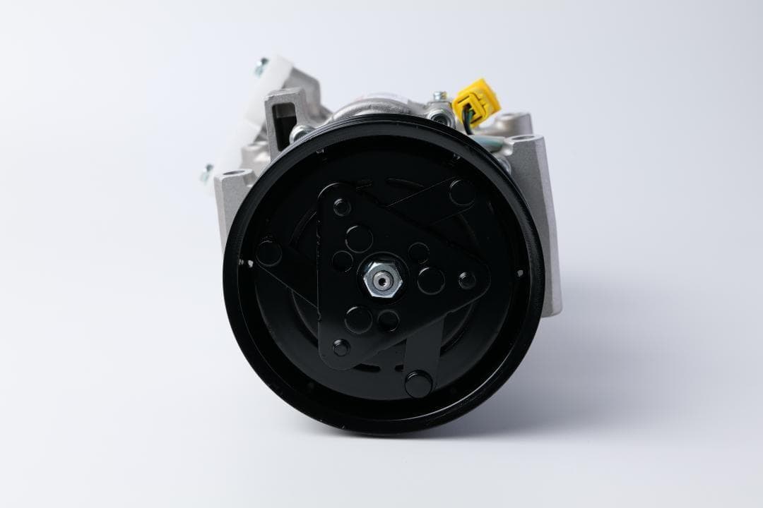 SD6V12互換 エアコンコンプレッサー カングー２など R134a