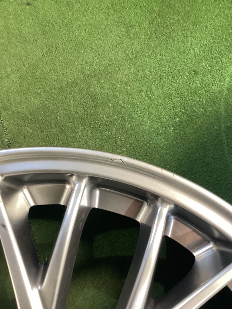 Y328[送料無料]スバル　サイズ　18x8.5J ＋55