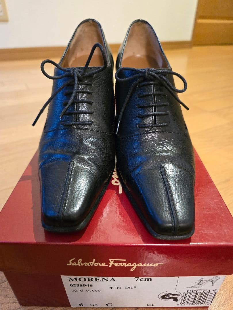 ★未使用 モダン!Ferragamo36 1/2 ヒール7cm滑止付き