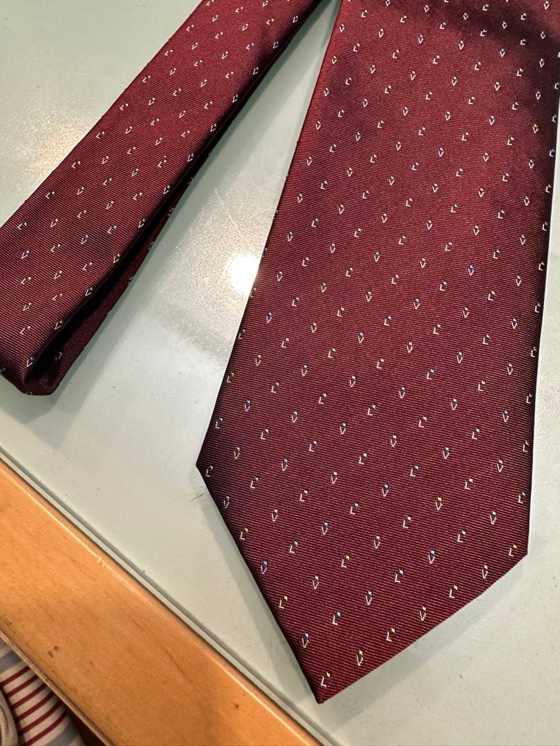 LOUIS VUITTON ルイヴィトン ネクタイ LVロゴ 正規品