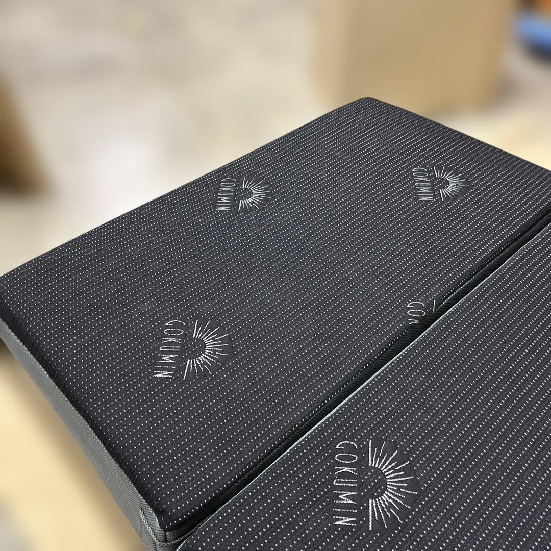 【GOKUMIN】◇◆マットレス◇三つ折り◆ベッドマット◇厚さ15cm◇程度良好