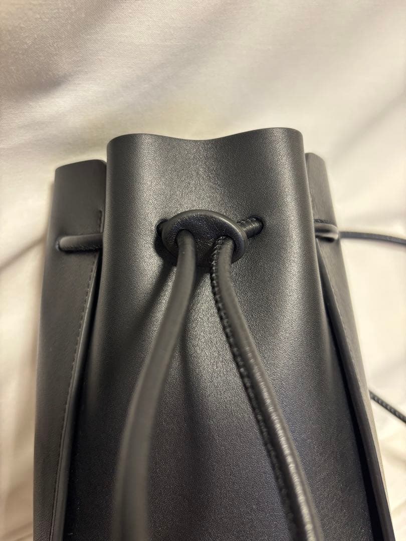 最終値下げ！ITTI 巾着ポーチ【ブラック】