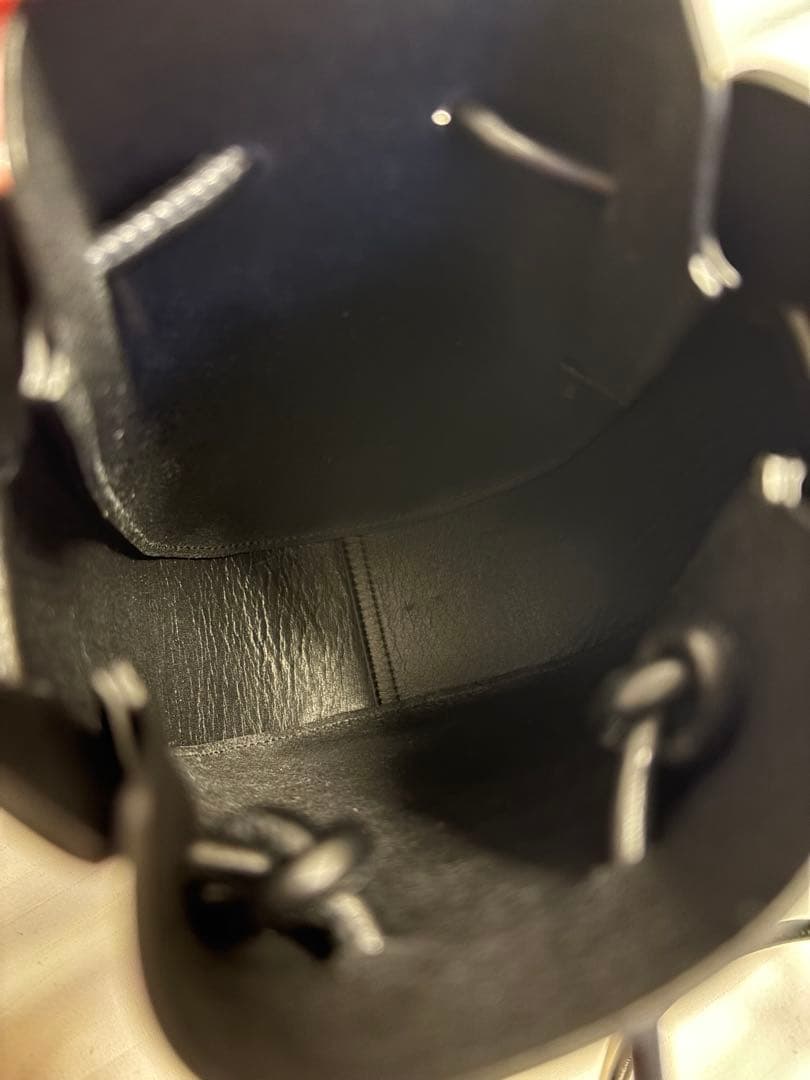 最終値下げ！ITTI 巾着ポーチ【ブラック】