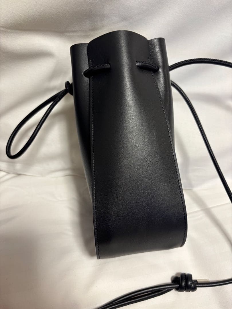 最終値下げ！ITTI 巾着ポーチ【ブラック】