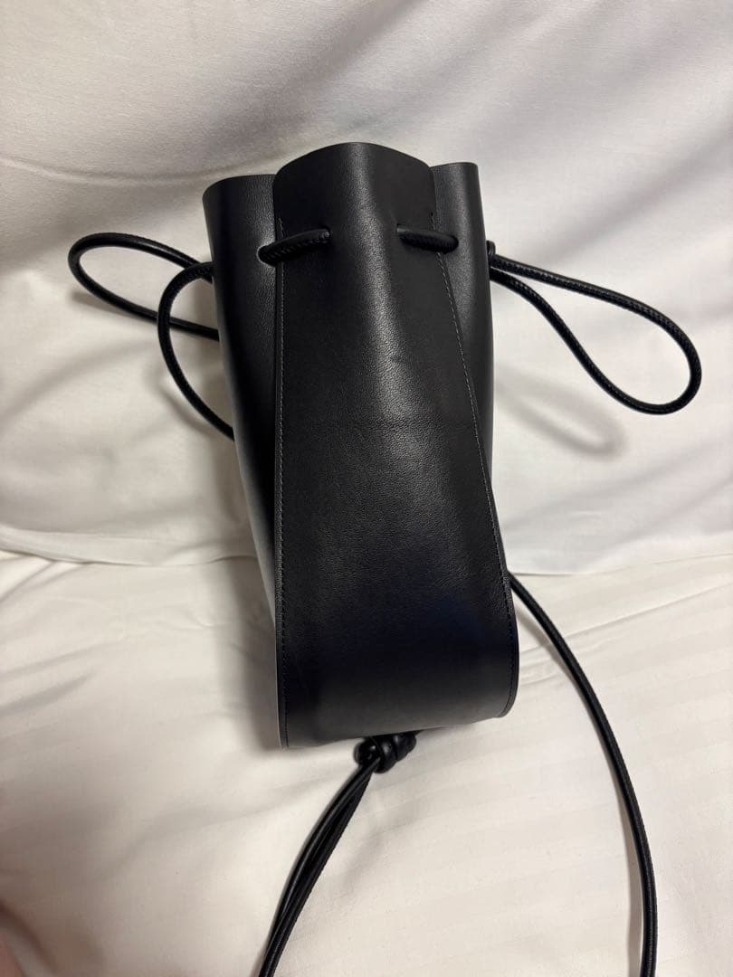 最終値下げ！ITTI 巾着ポーチ【ブラック】