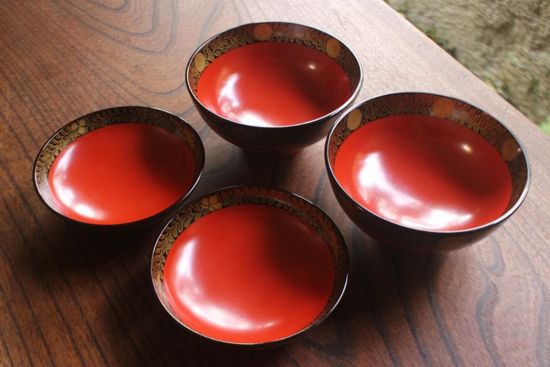 時代逸品！上質朱漆に極上菊桐唐草蒔絵の映えるお椀2点（検輪島塗京塗高台寺蒔絵