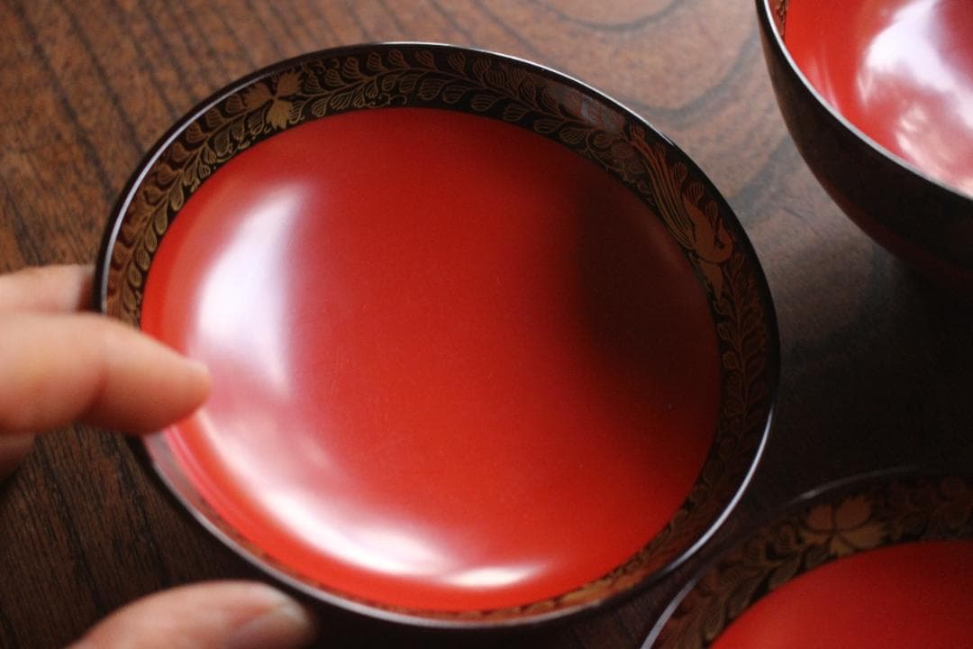 時代逸品！上質朱漆に極上菊桐唐草蒔絵の映えるお椀2点（検輪島塗京塗高台寺蒔絵