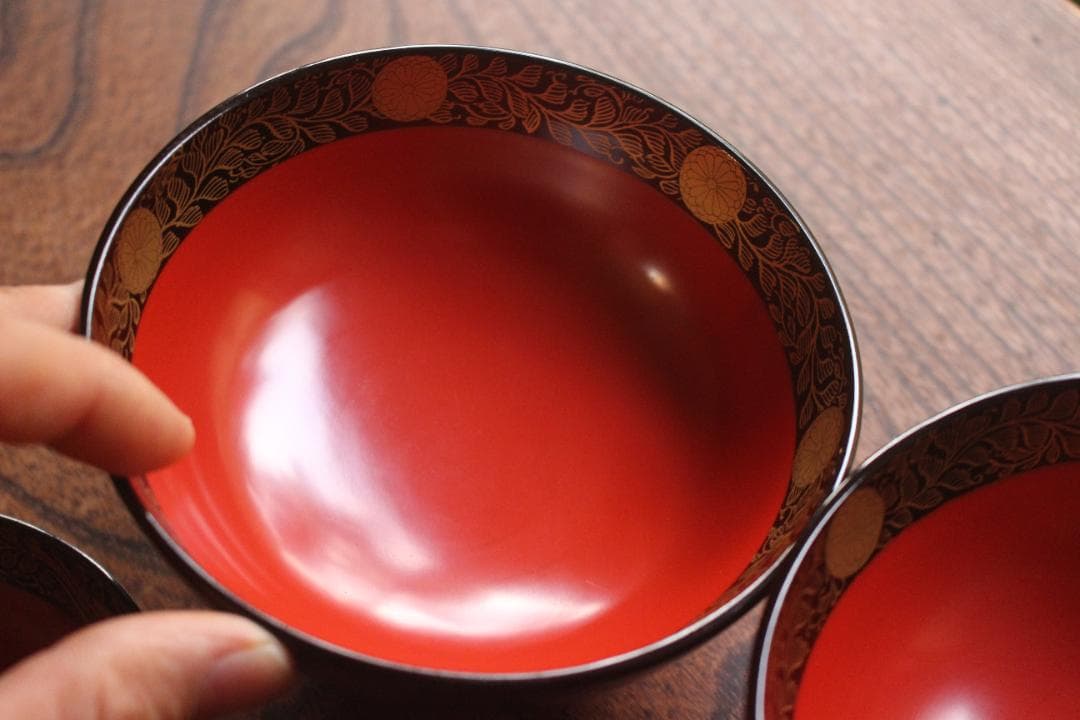 時代逸品！上質朱漆に極上菊桐唐草蒔絵の映えるお椀2点（検輪島塗京塗高台寺蒔絵