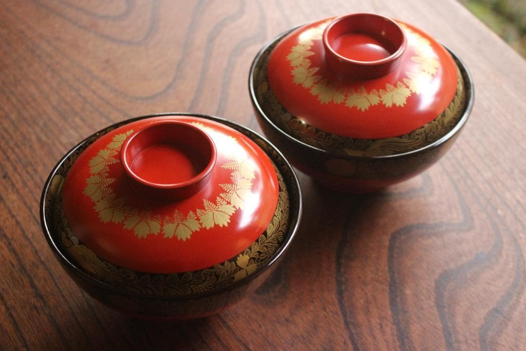 時代逸品！上質朱漆に極上菊桐唐草蒔絵の映えるお椀2点（検輪島塗京塗高台寺蒔絵