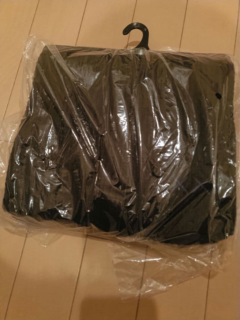 ユニクロ カウズ ウィンターヒートテックニットマフラー