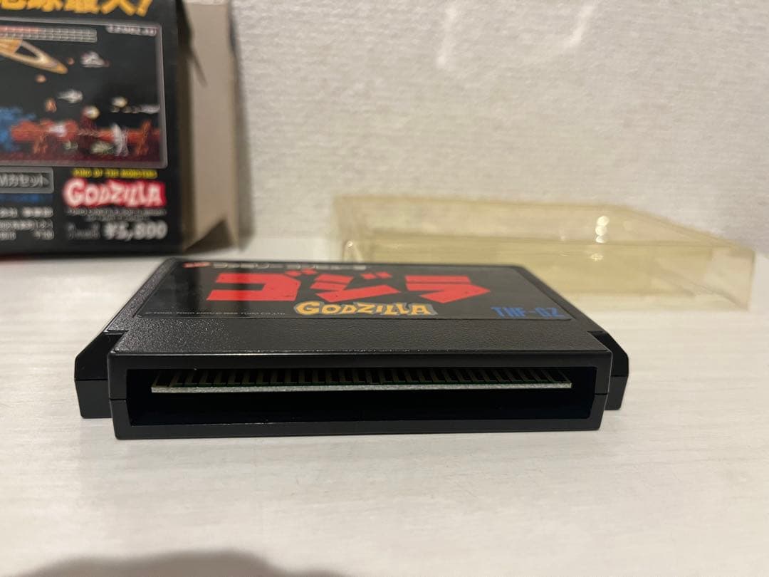 【箱説付き】ゴジラ　ファミコンソフト