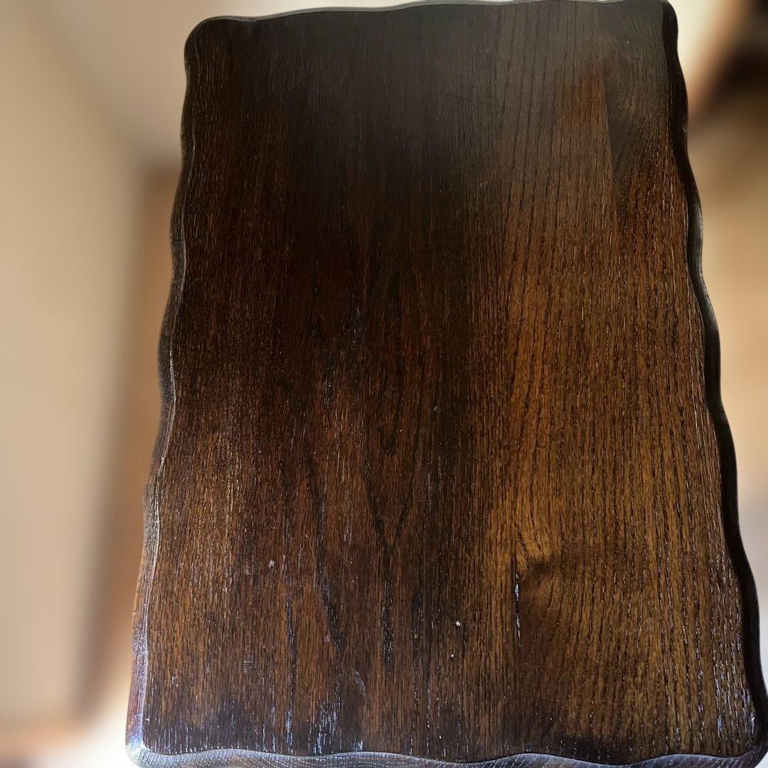 英国アンティーク　ツィストレッグのサイドテーブル