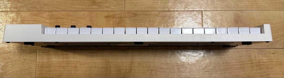 お*つ様 【超美品•完動品】ARTURIA KEYSTEP MIDIキーボード