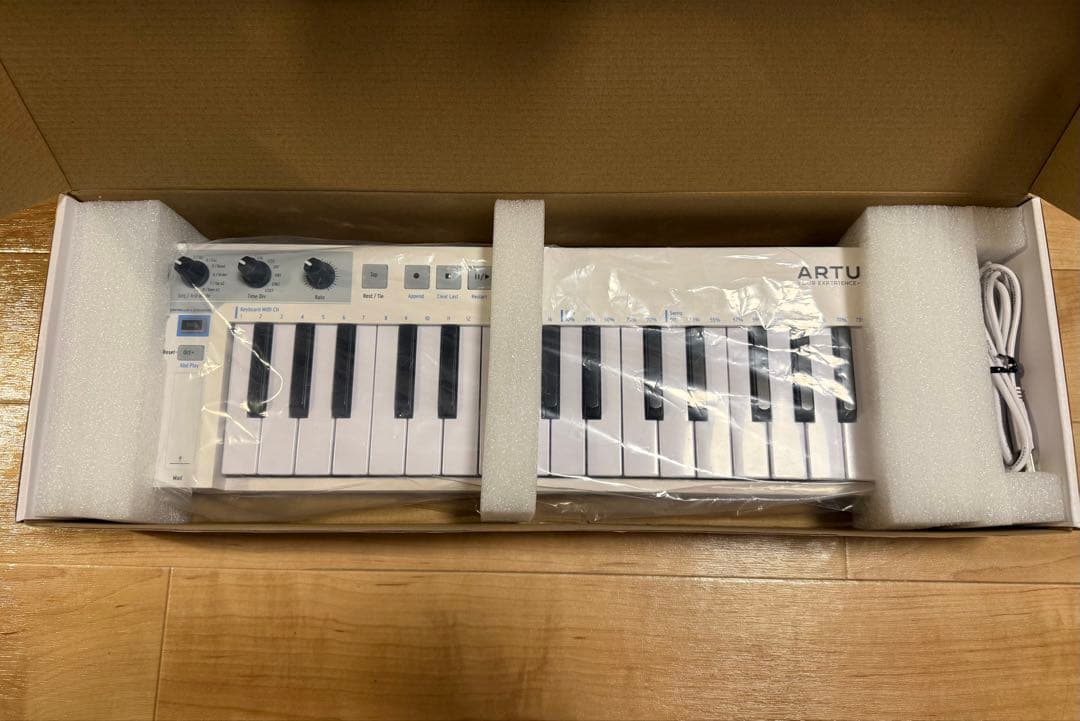 お*つ様 【超美品•完動品】ARTURIA KEYSTEP MIDIキーボード