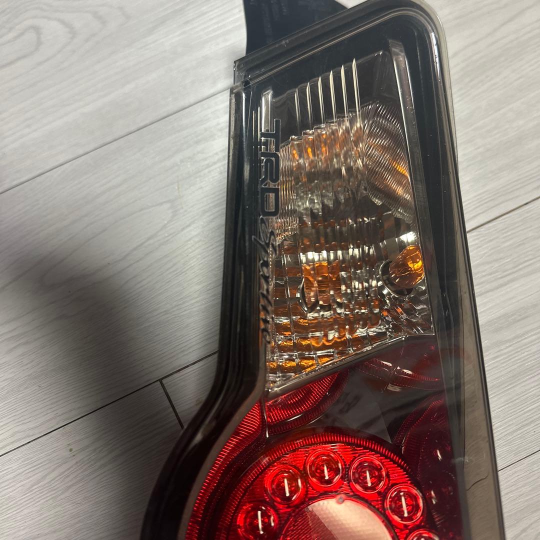 86 純正テールランプ