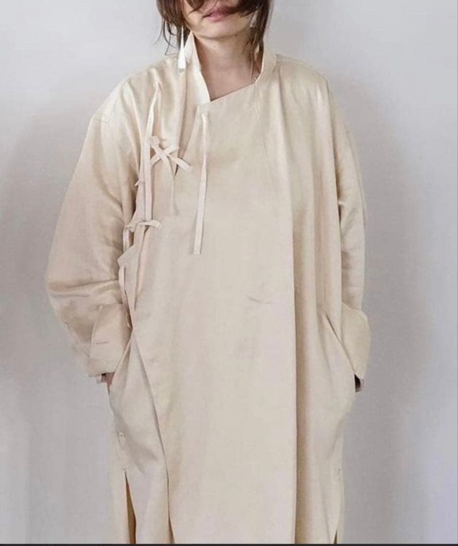 JUN MIKAMIジュンミカミリネンチャイナローブ