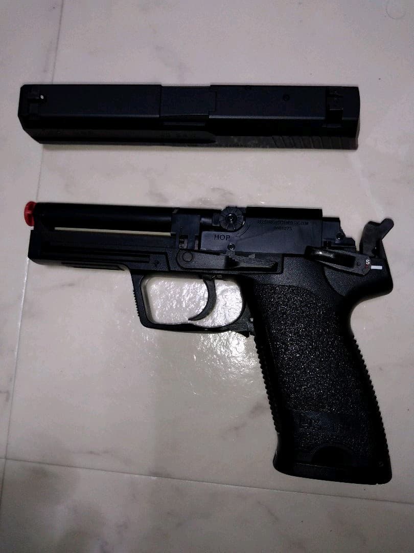 東京マルイ　HK USP 電動ガン　バッテリーなし