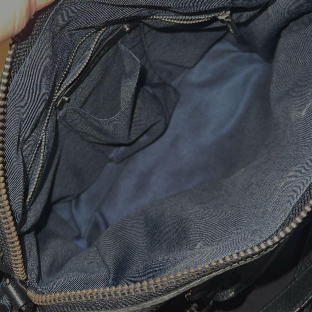 DIESEL LE-ZIPPER クロスボディバッグ