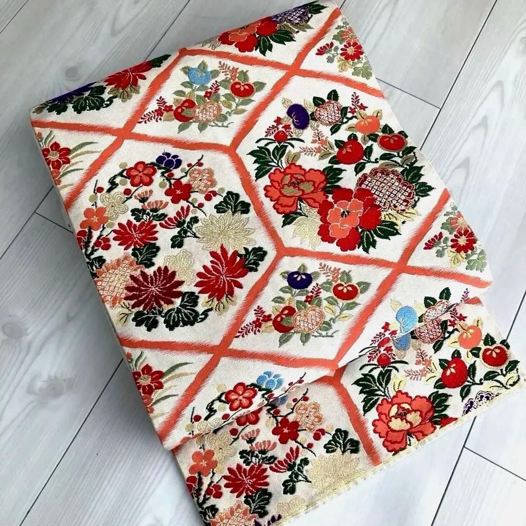 アンティーク名古屋帯　織り出し花模様　アイボリー　正絹　大正ロマンNo.28