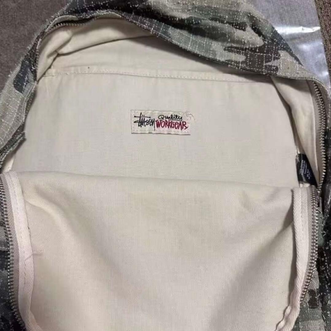 STUSSY カモフラージュ リュック