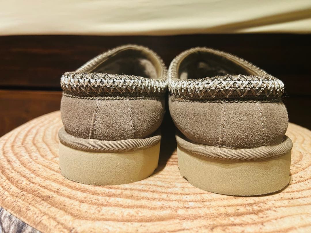 UGG アグ TASMAN タスマン スリッポン スモークブルーム シープレザー