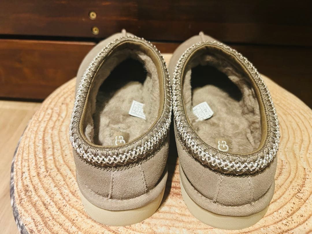 UGG アグ TASMAN タスマン スリッポン スモークブルーム シープレザー