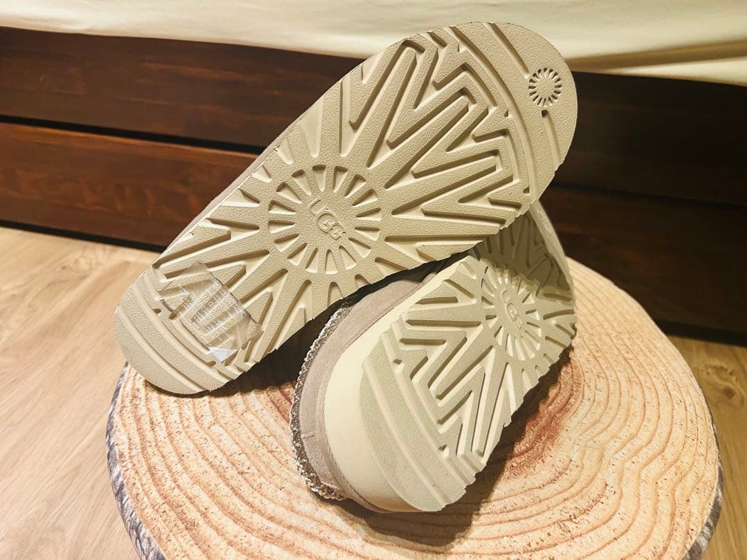 UGG アグ TASMAN タスマン スリッポン スモークブルーム シープレザー