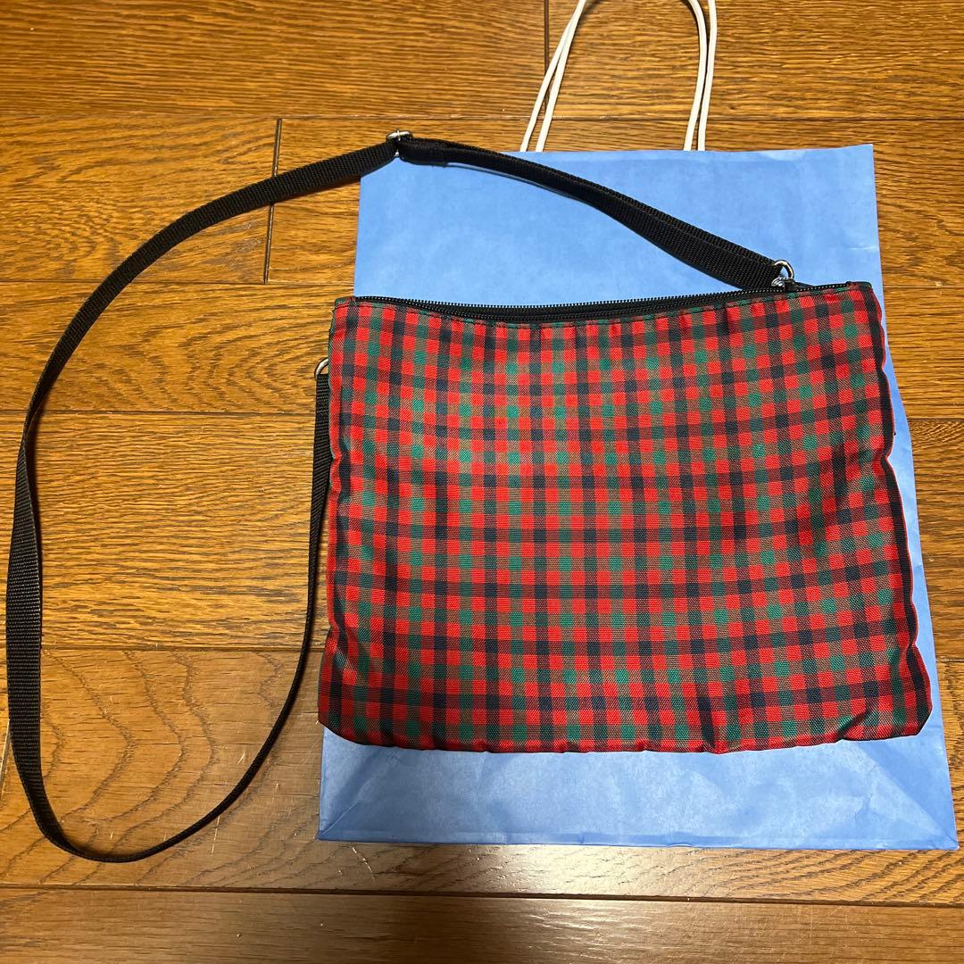 完売品　ファミリア　ショルダーバッグ　very掲載