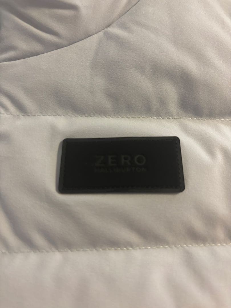 ZERO HALLIBURTON ライトグレー ダウンベスト M