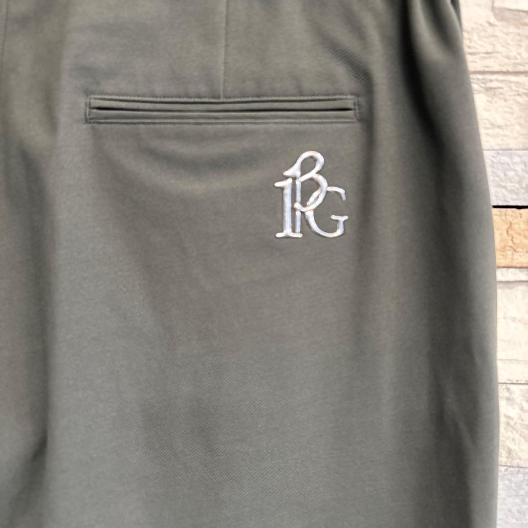 ウノピュウノウグァーレトレ　ハープパンツ　サイズXL 新品