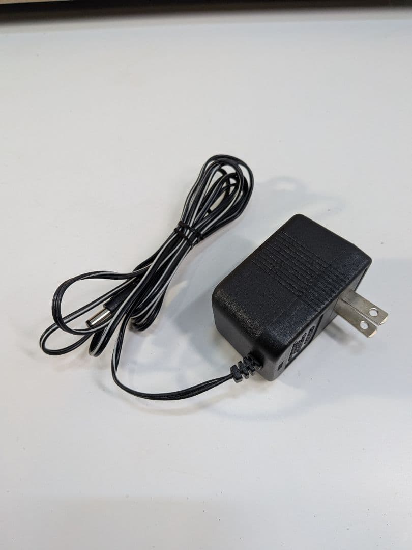 P847 【美品】電子ダーツボード KING'S HEAD 木製キャビネット付き