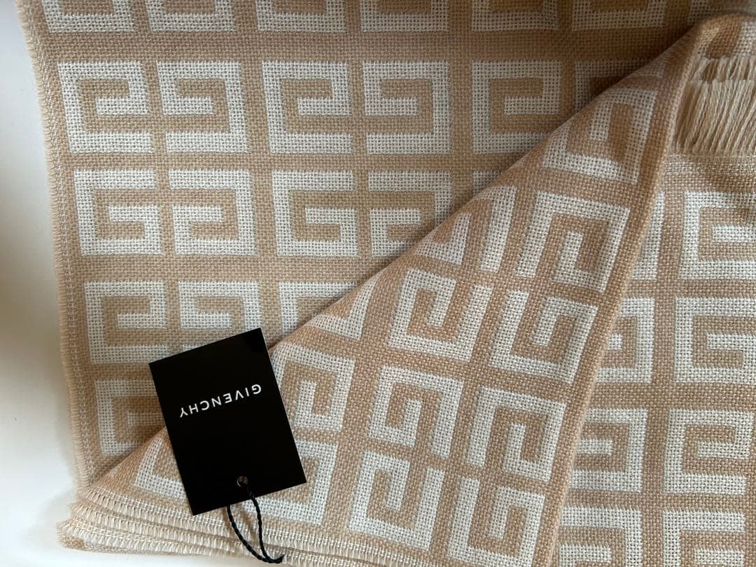 GIVENCHY ジバンシイ　ウールマフラー　未使用