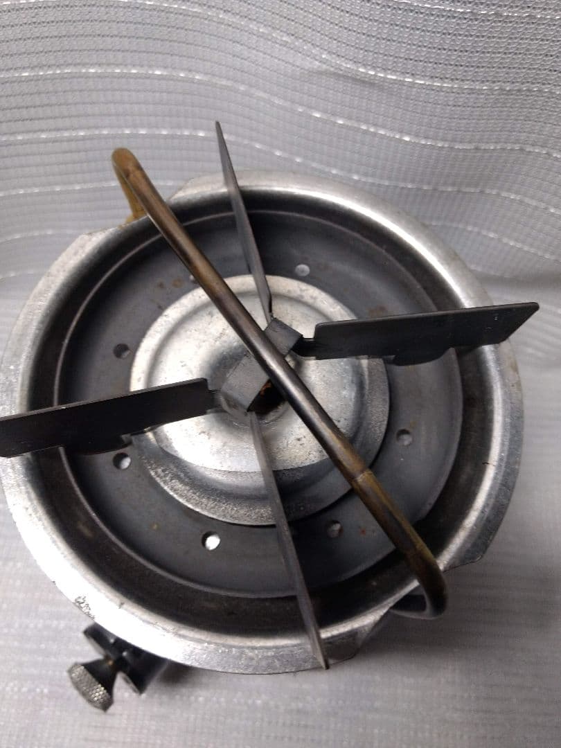 Coleman 製 シングルバーナー デュアル フューエル ストーブ　533