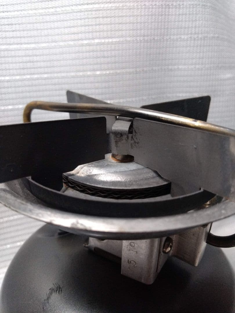 Coleman 製 シングルバーナー デュアル フューエル ストーブ　533